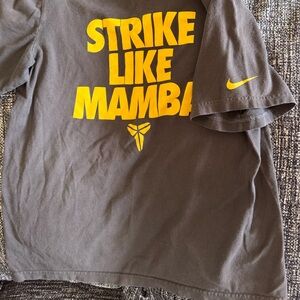 Nike Brown and Yellow Short Sleeve Tee